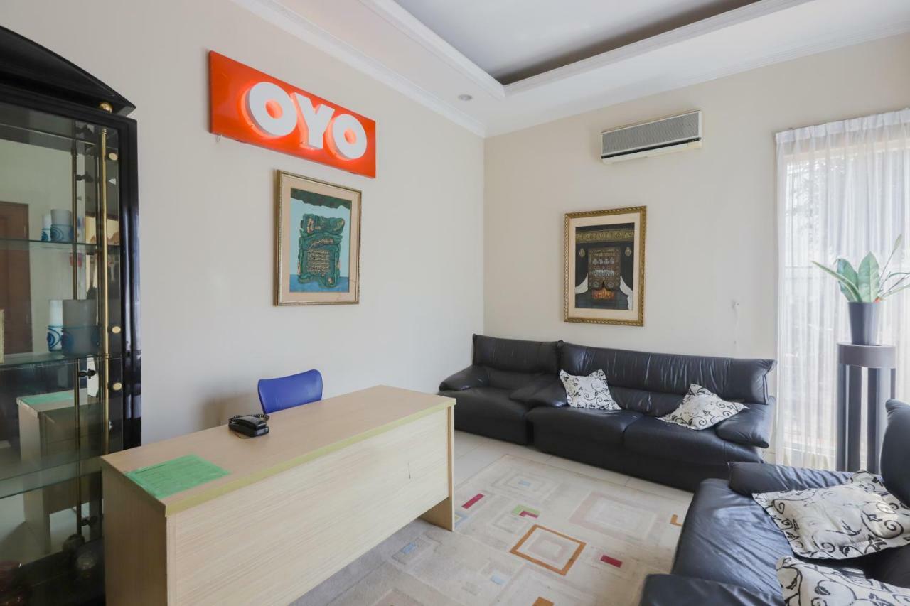 Oyo 968 Tirthankara Residence 雅加达 外观 照片